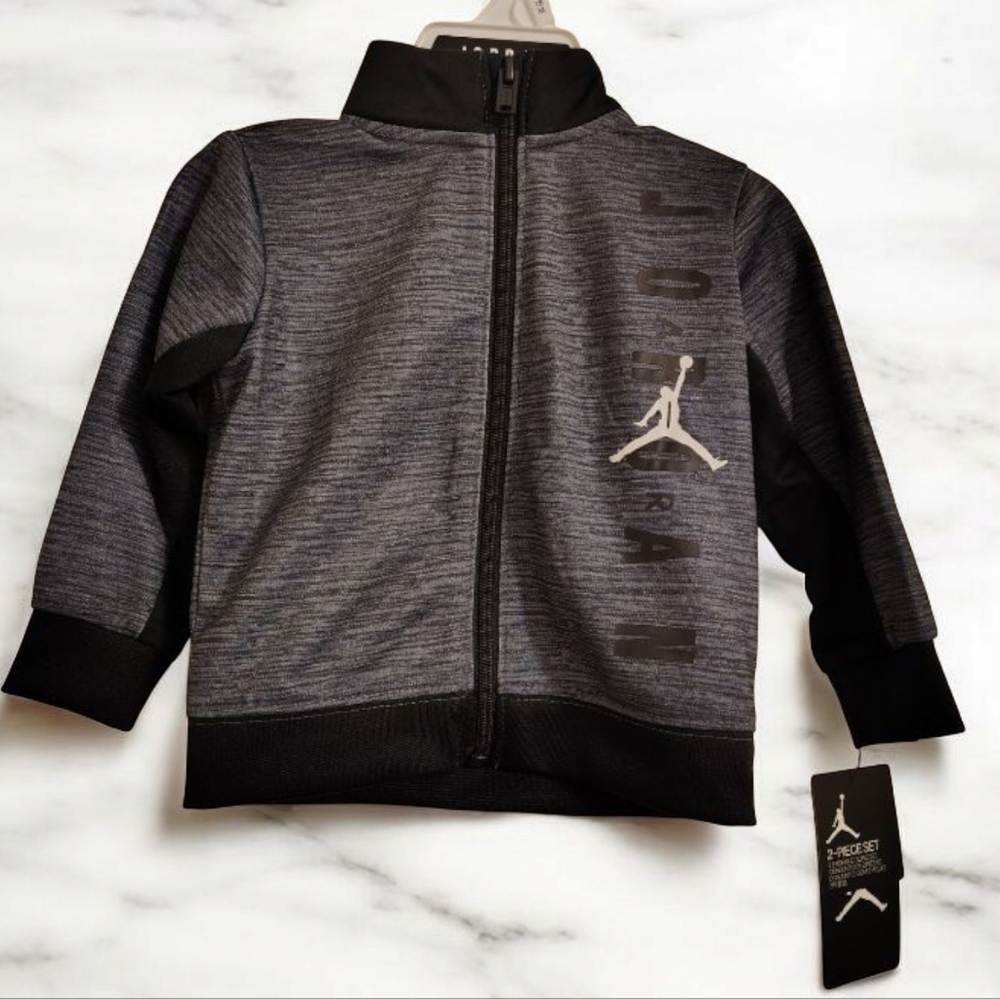 Air Jordan Baby/Toddler NWT Black and Gray Zip-Up Jacket--12 Months